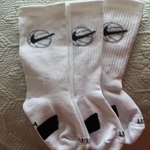 Nike Elite Basketball Socks - Price Is Firm